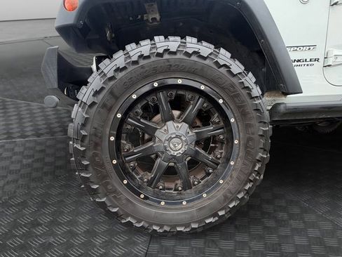 Used 2014 Jeep Wrangler Unlimited Sport w/ Connectivity Group AWD/4WD image 23
