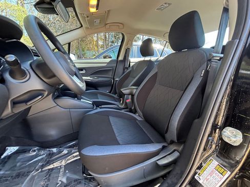 Used 2025 Nissan Versa SV image 36