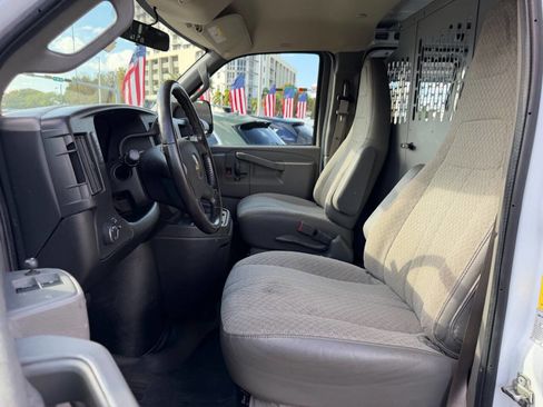 Used 2020 Chevrolet Express 2500 w/ Driver Convenience Package image 9