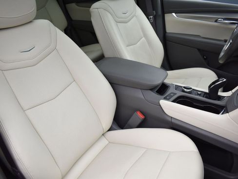 Certified 2023 Cadillac XT5 Premium Luxury image 35