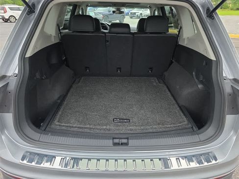 Used 2023 Volkswagen Tiguan SE w/ Panoramic Sunroof Package AWD/4WD image 27