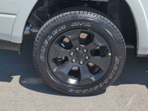 New 2026 RAM 1500 4x4 Crew Cab image 14