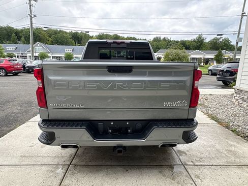 Used 2023 Chevrolet Silverado 1500 High Country w/ Technology Package AWD/4WD image 9