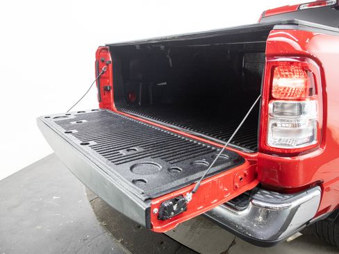 Used 2022 RAM 1500 Big Horn AWD/4WD image 13