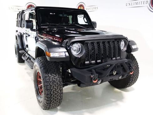 Used 2021 Jeep Gladiator Rubicon w/ Dual Top Group AWD/4WD image 34