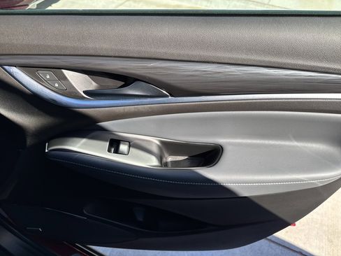 Used 2024 Buick Enclave Premium image 19