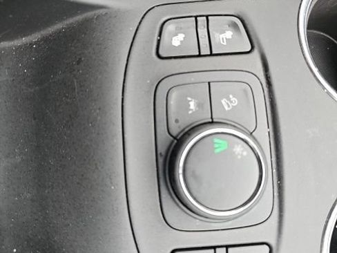 Used 2024 GMC Terrain SLT FWD image 47