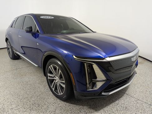 Used 2024 Cadillac Lyriq Luxury RWD image 1