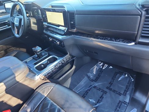 Used 2023 GMC Sierra 1500 Elevation w/ Preferred Package image 26