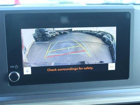 Certified 2024 Toyota Tacoma SR5 image 20