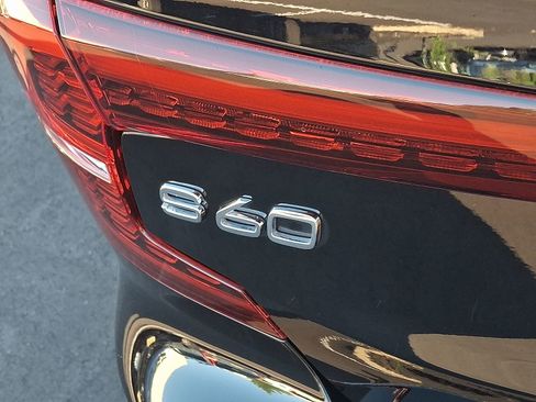 Certified 2024 Volvo S60 B5 Ultimate image 29