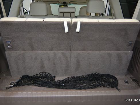 Used 2011 Lexus GX 460 Premium image 32