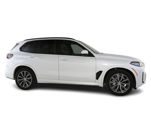 Used 2024 BMW X5 xDrive40i w/ M Sport Package AWD/4WD image 14