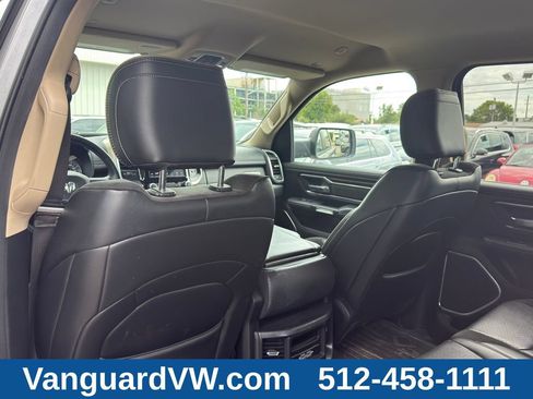 Used 2019 RAM 1500 Laramie AWD/4WD image 28