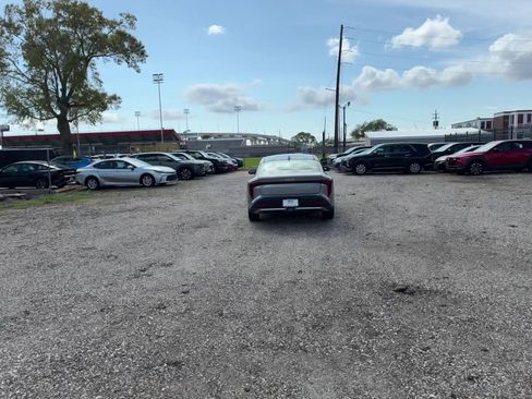 Used 2025 Kia K4 LXS image 13