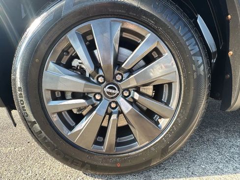 Used 2022 Nissan Pathfinder SV AWD/4WD image 42