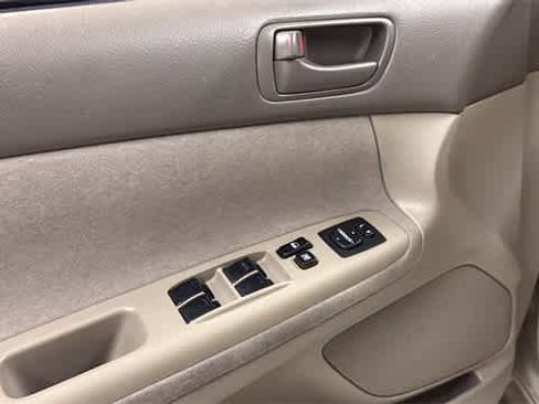 Used 2003 Toyota Camry LE image 12