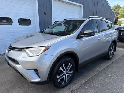 Used 2018 Toyota RAV4 LE w/ All Weather Liner Package
