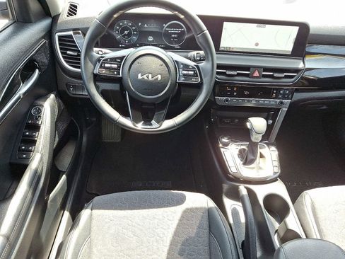 Used 2024 Kia Seltos S image 11