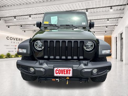 Used 2022 Jeep Wrangler Unlimited Sport AWD/4WD image 3
