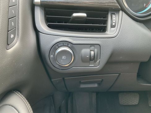 Used 2018 Buick Envision Essence w/ LPO, Hit The Road Package FWD image 28
