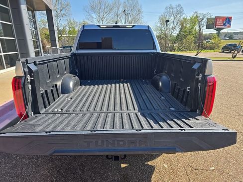 Used 2022 Toyota Tundra SR5 image 5