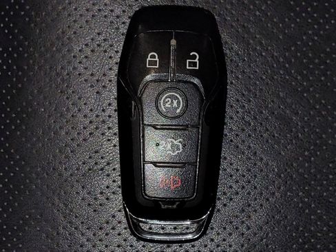 Used 2016 Lincoln MKX Black Label w/ Technology Package FWD image 32
