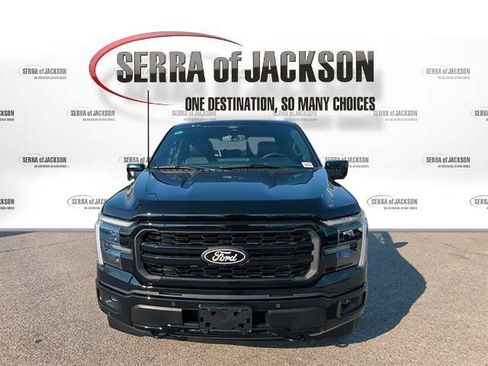 Used 2025 Ford F150 Lariat w/ Equipment Group 502A High AWD/4WD image 3
