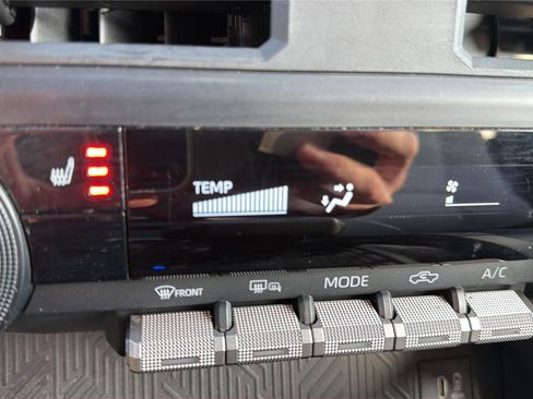 Used 2024 Toyota Tacoma SR5 image 27