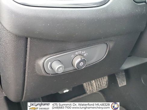 Certified 2018 Chevrolet Equinox LS FWD image 34
