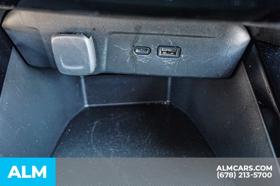 Used 2025 Chevrolet Trax LT FWD image 40