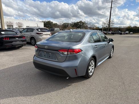 Used 2025 Toyota Corolla LE image 5