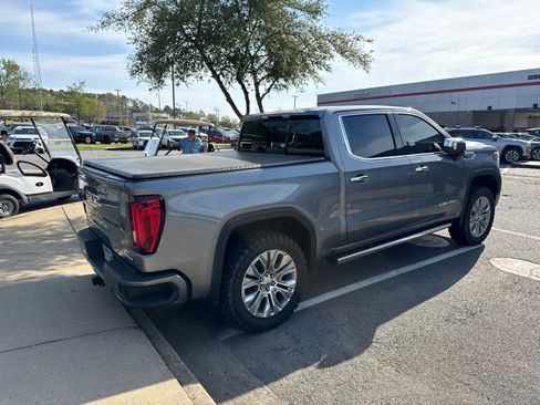 Used 2022 GMC Sierra 1500 Denali w/ Denali Premium Package image 4