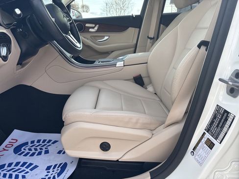 Used 2022 Mercedes-Benz GLC 300 4MATIC image 9