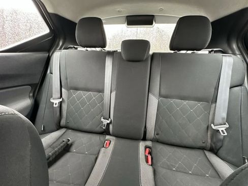 Used 2020 Nissan Kicks S image 27