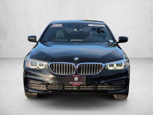 Used 2019 BMW 530i w/ Convenience Package image 2