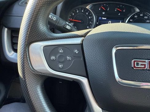 Used 2024 GMC Terrain SLE image 30