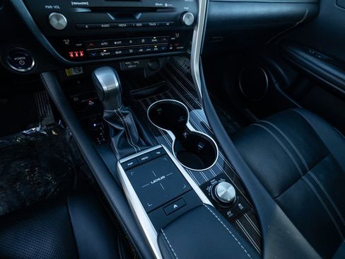 Used 2022 Lexus RX 450h AWD w/ Luxury Package image 31