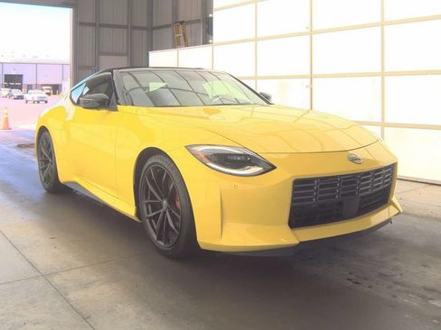 Used 2024 Nissan Z Performance w/ Floor Mat Package RWD image 4