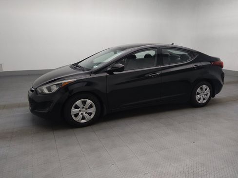 Used 2016 Hyundai Elantra SE FWD image 2