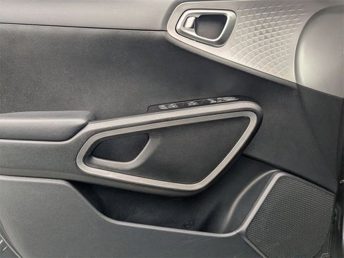 Used 2024 Kia Soul LX w/ Option Group 015 image 13