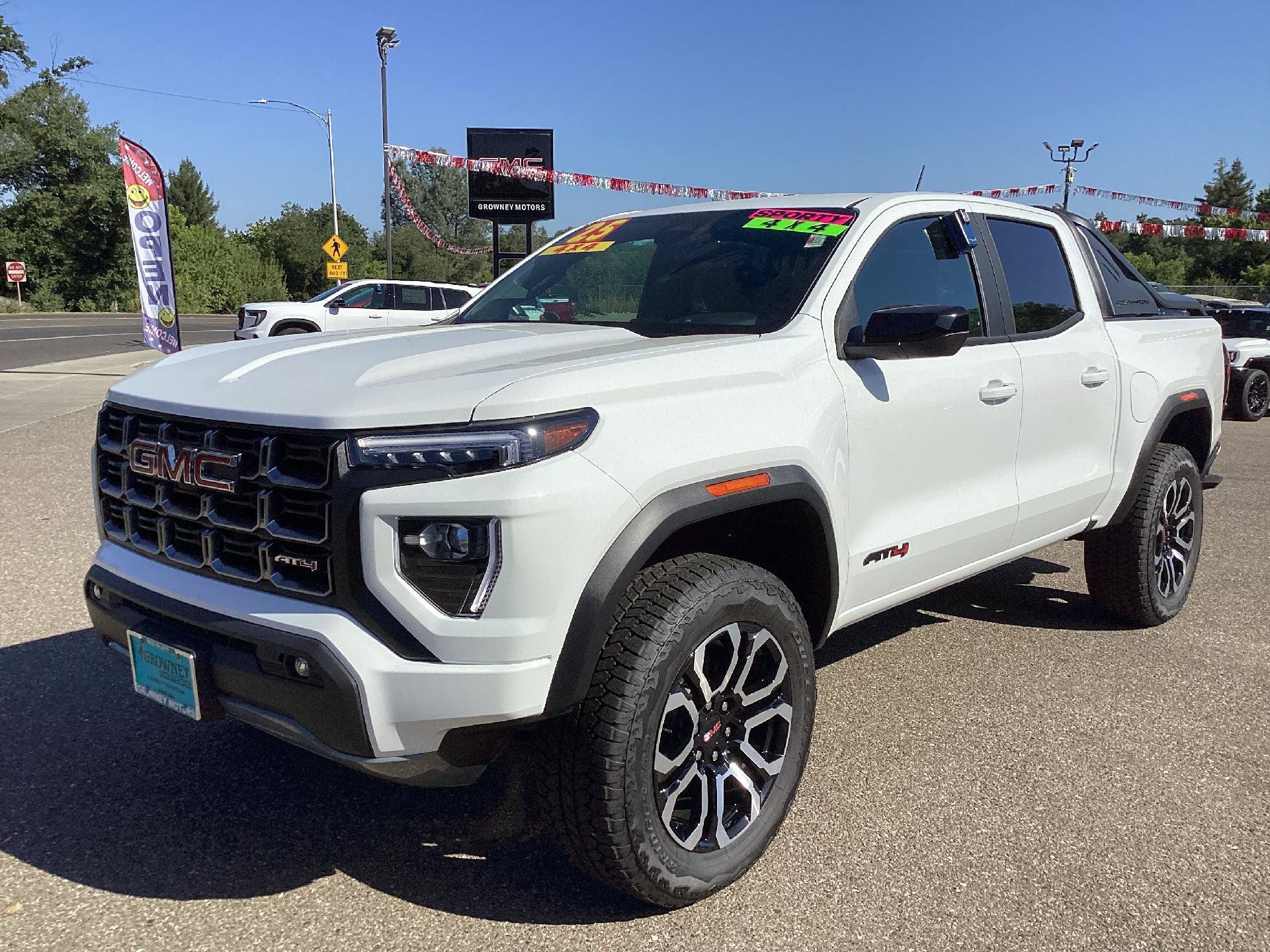 New 2025 GMC Canyon AT4 w/ Nightfall Edition AWD/4WD image 1