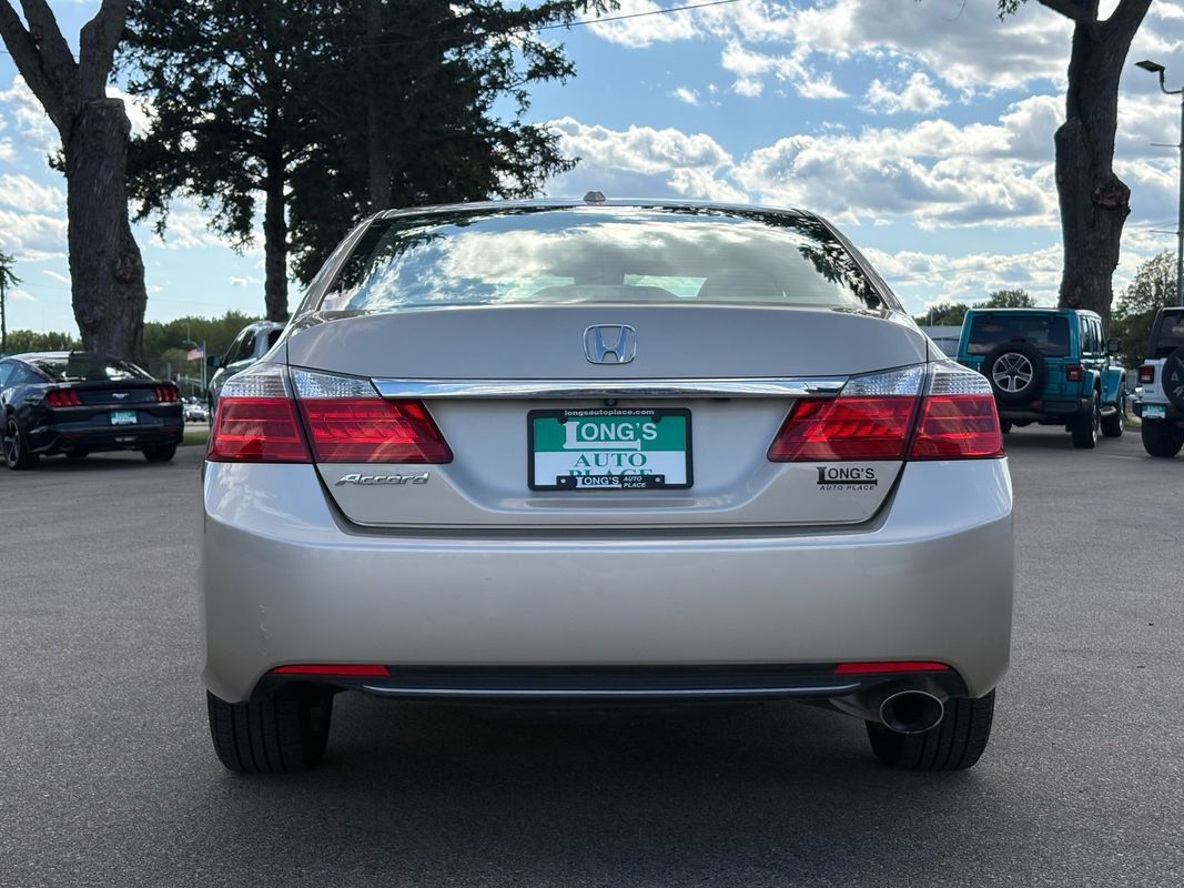 Used 2015 Honda Accord EX-L image 7