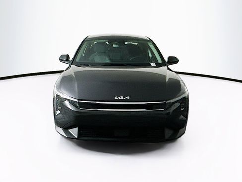 Used 2025 Kia K4 LXS image 2