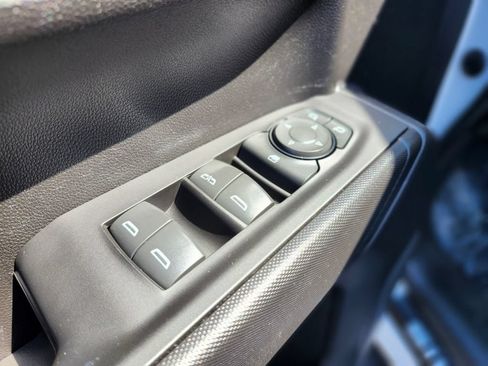 Used 2023 Chevrolet Silverado 1500 Custom AWD/4WD image 15