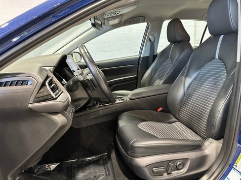Used 2023 Toyota Camry SE w/ Convenience Package AWD/4WD image 13