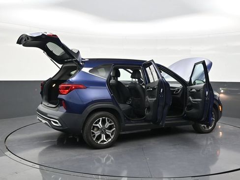 Used 2021 Kia Seltos EX AWD/4WD image 28