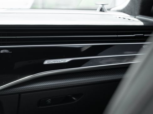 Certified 2021 Audi RS Q8 AWD/4WD image 18