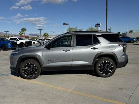 Used 2025 Chevrolet Equinox RS AWD/4WD image 2