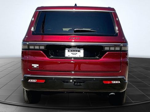New 2026 Jeep Grand Wagoneer L 4WD w/ HD Trailer Tow Package image 4